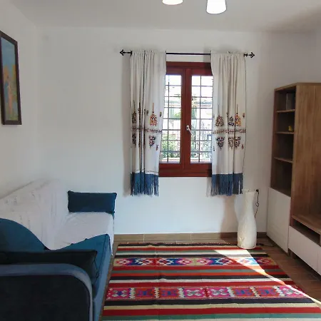 펜션 Avra House In 알갈리스티