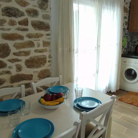 Avra House In Holiday home *