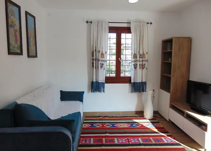 펜션 Avra House In 알갈리스티