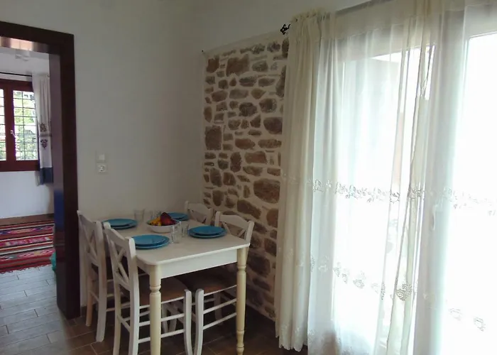 펜션 Avra House In *